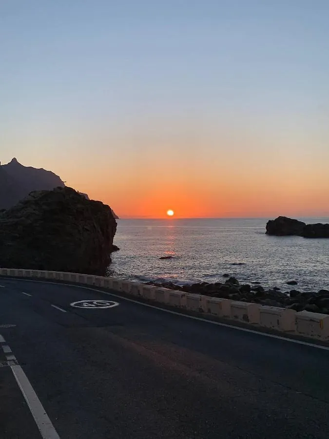 Room In Lodge - Beautiful Sunsets From The Balcony El Roque 圣克鲁斯-德特内里费 招待所